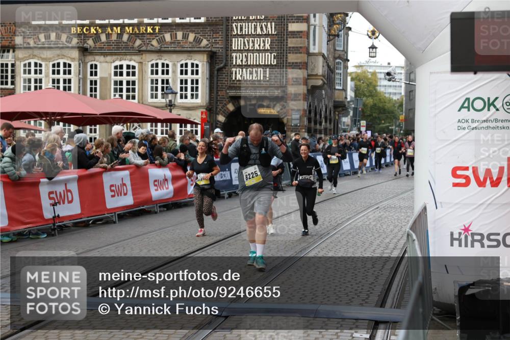 05.10.2025 - 20. swb-Marathon Bremen Yannick Fuchs http://msf.ph/oto/9246655 05.10.2025 11:10:32 Ziel 8225, 8533, 9734, 9895, 10189, 10280, 10288, 10552, 11388 meine-sportfotos.de