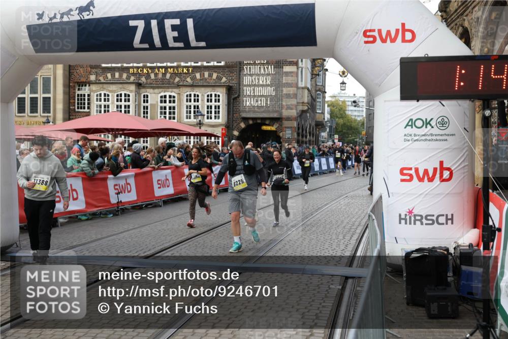 05.10.2025 - 20. swb-Marathon Bremen Yannick Fuchs http://msf.ph/oto/9246701 05.10.2025 11:10:32 Ziel 8225, 8533, 9734, 9895, 10189, 10280, 10288, 10552, 11388 meine-sportfotos.de