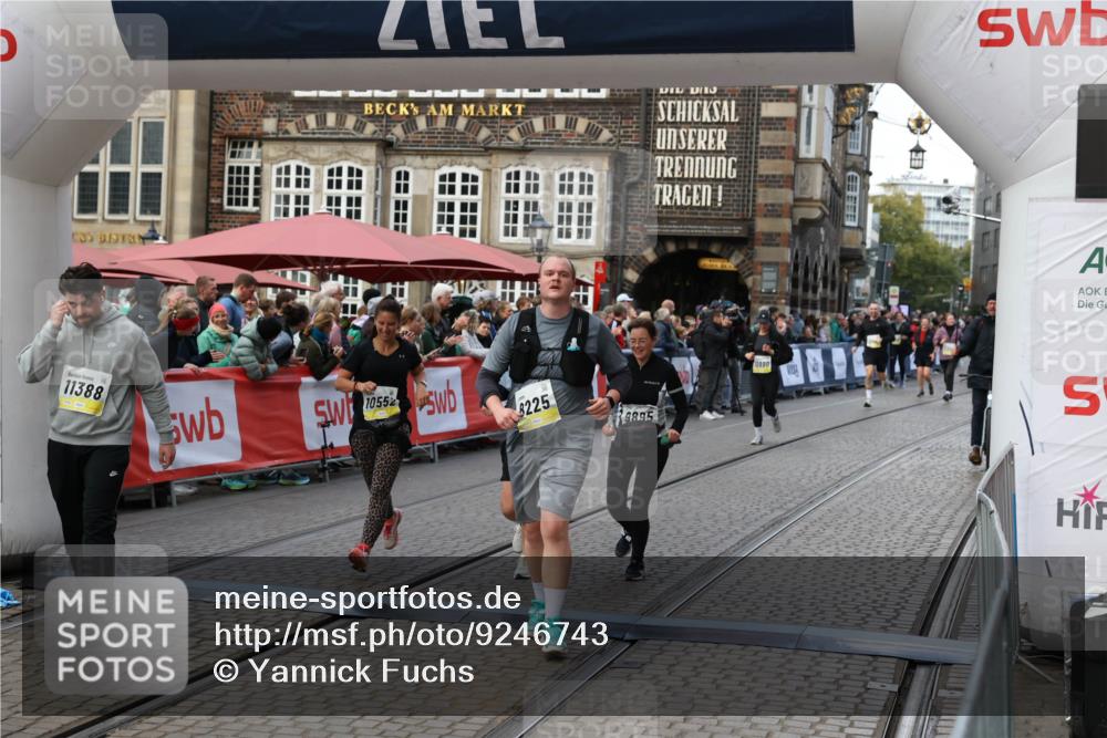 05.10.2025 - 20. swb-Marathon Bremen Yannick Fuchs http://msf.ph/oto/9246743 05.10.2025 11:10:33 Ziel 8225, 8533, 9734, 9895, 10280, 10288, 10552, 11388 meine-sportfotos.de