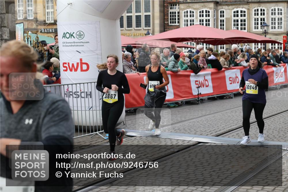 05.10.2025 - 20. swb-Marathon Bremen Yannick Fuchs http://msf.ph/oto/9246756 05.10.2025 11:12:10 Ziel 7007, 9420, 9726, 9867, 10499, 10815, 10839, 10849, 11215 meine-sportfotos.de