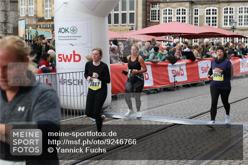 05.10.2025 - 20. swb-Marathon Bremen Yannick Fuchs http://msf.ph/oto/9246766 05.10.2025 11:12:10 Ziel 7007, 9420, 9726, 9867, 10499, 10815, 10839, 10849, 11215 meine-sportfotos.de