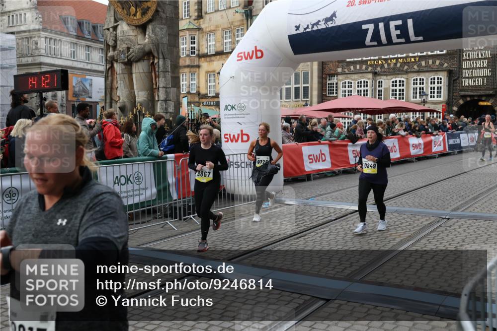 05.10.2025 - 20. swb-Marathon Bremen Yannick Fuchs http://msf.ph/oto/9246814 05.10.2025 11:12:10 Ziel 7007, 9420, 9726, 9867, 10499, 10815, 10839, 10849, 11215 meine-sportfotos.de