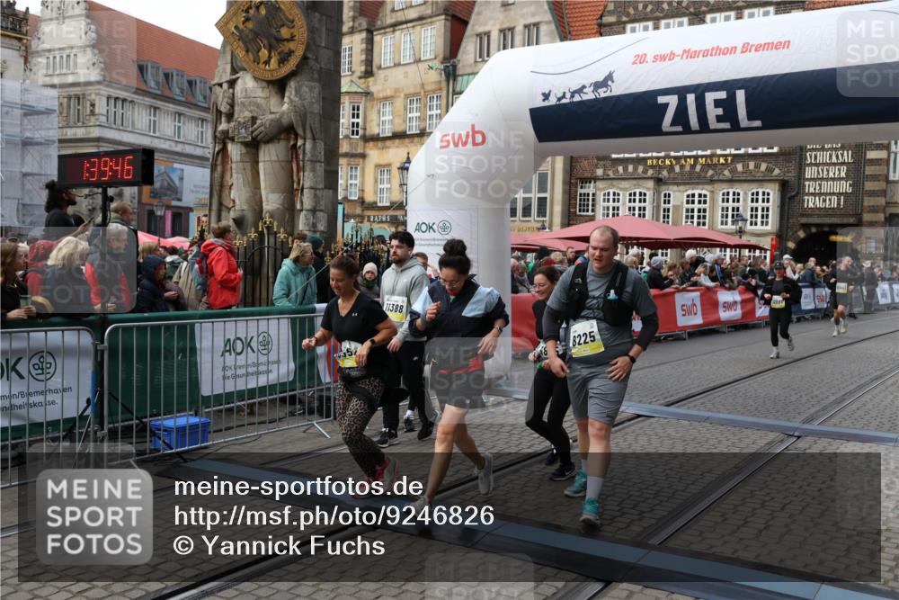 05.10.2025 - 20. swb-Marathon Bremen Yannick Fuchs http://msf.ph/oto/9246826 05.10.2025 11:10:35 Ziel 8225, 9895, 10280, 10288, 10440, 10441, 10552, 10980, 11388 meine-sportfotos.de