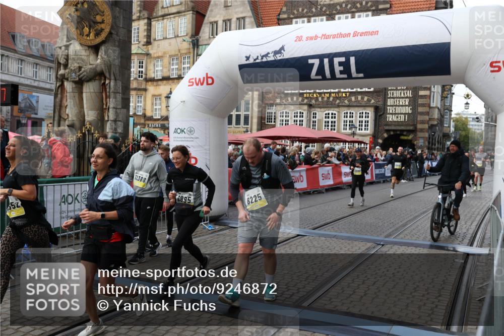 05.10.2025 - 20. swb-Marathon Bremen Yannick Fuchs http://msf.ph/oto/9246872 05.10.2025 11:10:36 Ziel 8225, 9895, 10288, 10440, 10441, 10442, 10552, 10980, 11388 meine-sportfotos.de