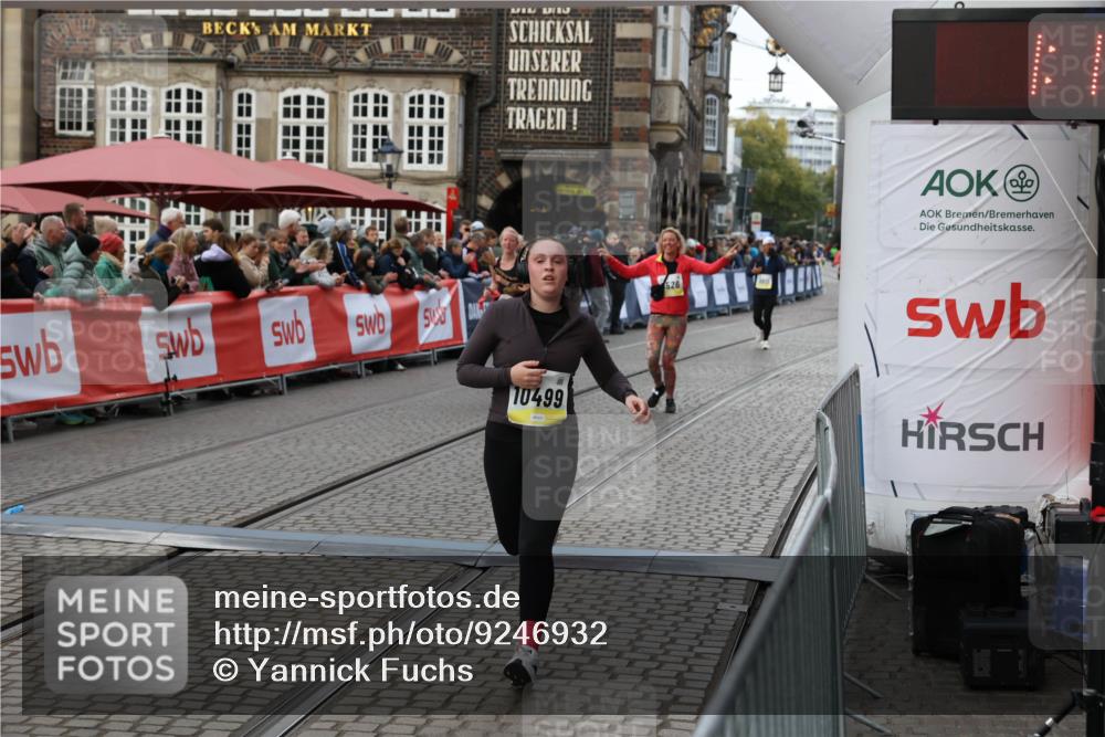 05.10.2025 - 20. swb-Marathon Bremen Yannick Fuchs http://msf.ph/oto/9246932 05.10.2025 11:12:12 Ziel 9420, 9526, 9675, 9726, 9867, 10499, 10815, 10849 meine-sportfotos.de