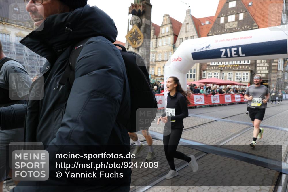 05.10.2025 - 20. swb-Marathon Bremen Yannick Fuchs http://msf.ph/oto/9247009 05.10.2025 11:10:40 Ziel 8225, 9895, 10146, 10288, 10440, 10441, 10442, 10552, 10980, 11342 meine-sportfotos.de