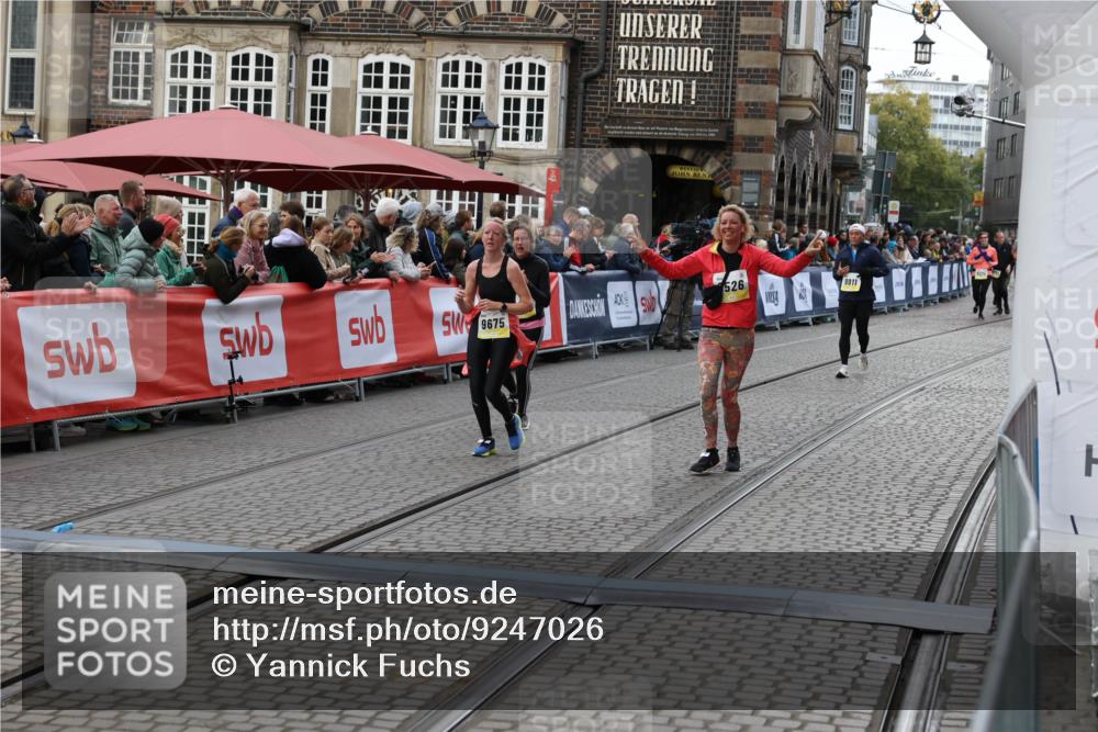 05.10.2025 - 20. swb-Marathon Bremen Yannick Fuchs http://msf.ph/oto/9247026 05.10.2025 11:12:13 Ziel 9526, 9675, 9726, 9867, 10463, 10499, 10849 meine-sportfotos.de