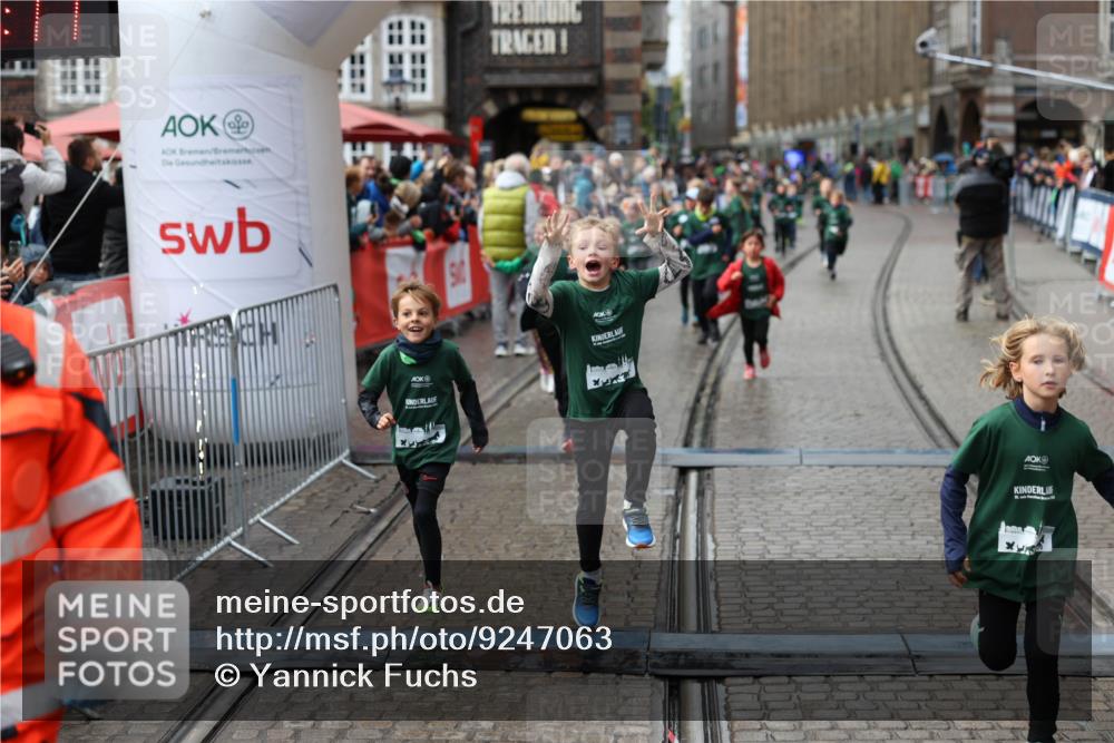 05.10.2025 - 20. swb-Marathon Bremen Yannick Fuchs http://msf.ph/oto/9247063 05.10.2025 15:21:07 Ziel  meine-sportfotos.de