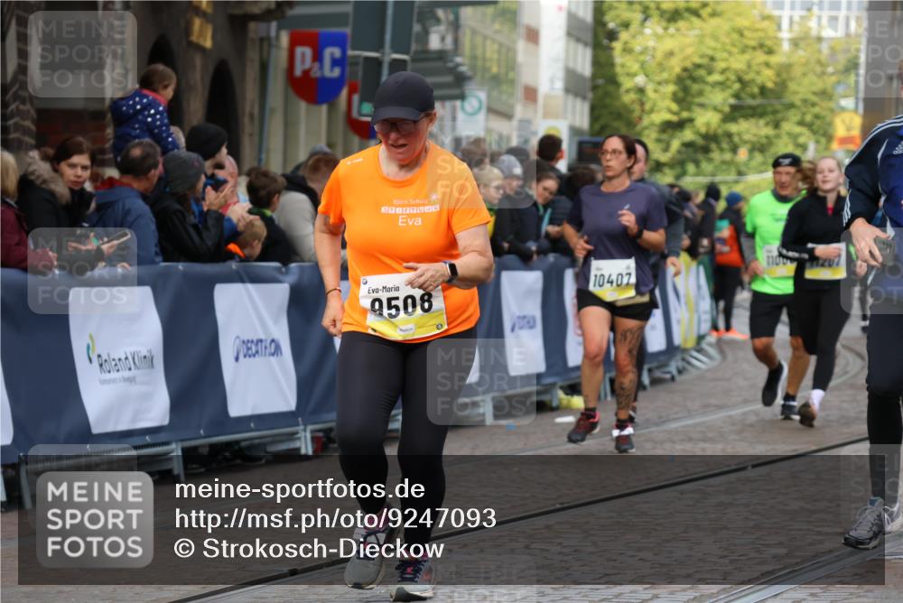 05.10.2025 - 20. swb-Marathon Bremen Strokosch-Dieckow http://msf.ph/oto/9247093 05.10.2025 10:59:14 Ziel 9183, 9219, 9454, 9508, 10143, 10200, 10274, 10407, 11006, 11007, 11207, 11400 meine-sportfotos.de