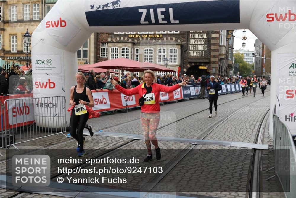 05.10.2025 - 20. swb-Marathon Bremen Yannick Fuchs http://msf.ph/oto/9247103 05.10.2025 11:12:17 Ziel 9526, 9675, 9911, 10463, 10499 meine-sportfotos.de