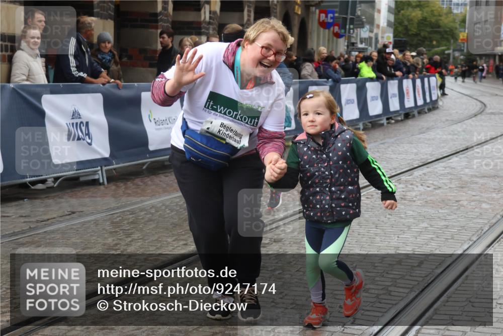05.10.2025 - 20. swb-Marathon Bremen Strokosch-Dieckow http://msf.ph/oto/9247174 05.10.2025 15:24:11 Ziel  meine-sportfotos.de