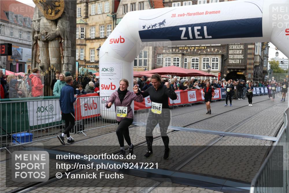 05.10.2025 - 20. swb-Marathon Bremen Yannick Fuchs http://msf.ph/oto/9247221 05.10.2025 11:10:43 Ziel 9446, 10146, 10440, 10441, 10442, 10980, 11240, 11342 meine-sportfotos.de