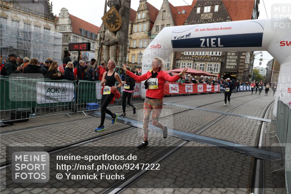 05.10.2025 - 20. swb-Marathon Bremen Yannick Fuchs http://msf.ph/oto/9247222 05.10.2025 11:12:18 Ziel 9526, 9675, 9911, 10463, 10499 meine-sportfotos.de
