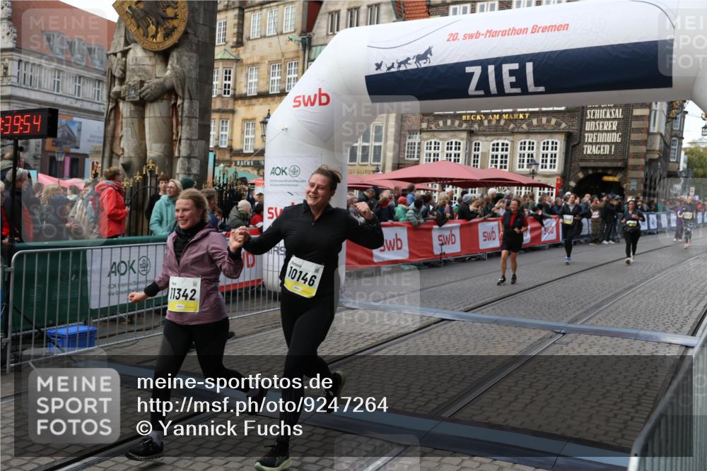 05.10.2025 - 20. swb-Marathon Bremen Yannick Fuchs http://msf.ph/oto/9247264 05.10.2025 11:10:43 Ziel 9446, 10146, 10440, 10441, 10442, 10980, 11240, 11342 meine-sportfotos.de