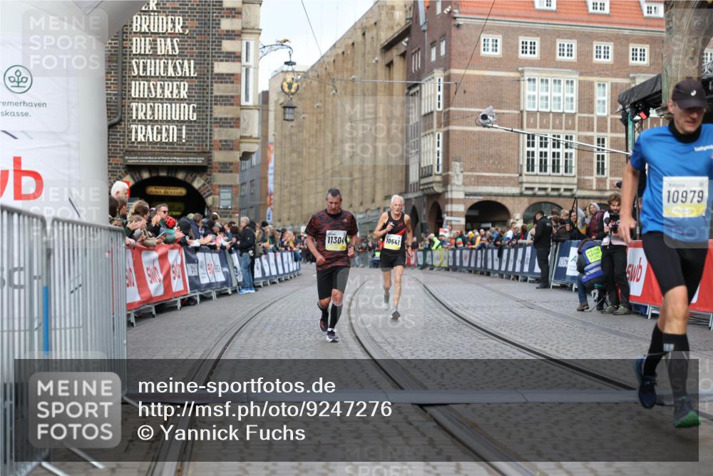 05.10.2025 - 20. swb-Marathon Bremen Yannick Fuchs http://msf.ph/oto/9247276 05.10.2025 10:43:20 Ziel 9006, 10474, 10541, 10553, 10979, 11304, 11476 meine-sportfotos.de