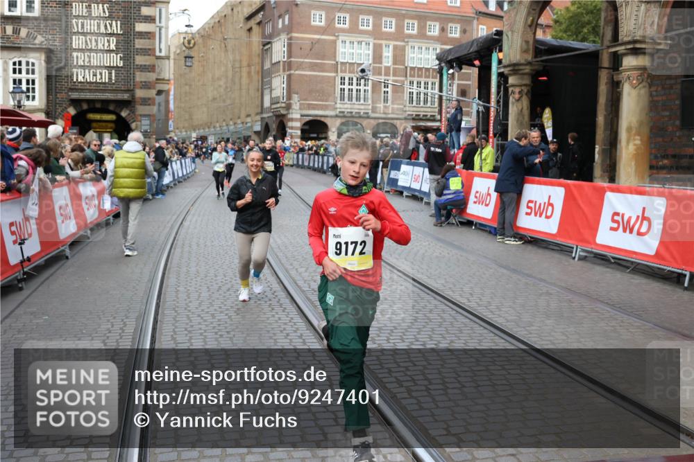 05.10.2025 - 20. swb-Marathon Bremen Yannick Fuchs http://msf.ph/oto/9247401 05.10.2025 10:52:33 Ziel 9172, 9584, 9987, 10241, 10507, 10608, 10719, 11528, 11665 meine-sportfotos.de