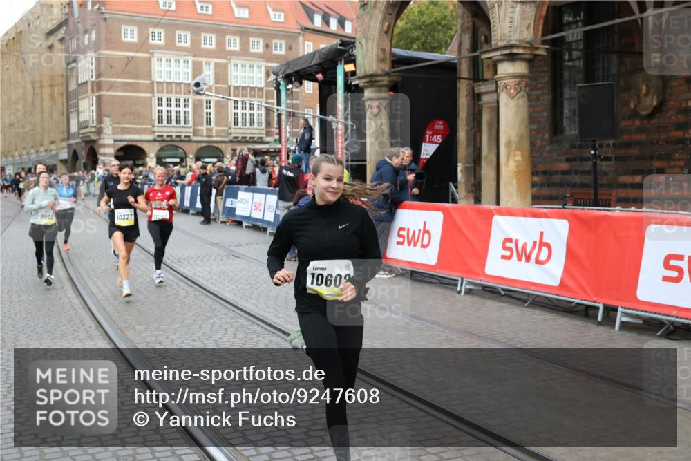 05.10.2025 - 20. swb-Marathon Bremen Yannick Fuchs http://msf.ph/oto/9247608 05.10.2025 10:52:36 Ziel 9172, 9584, 9903, 10241, 10327, 10388, 10507, 10608, 10719, 11283, 11387, 11528 meine-sportfotos.de