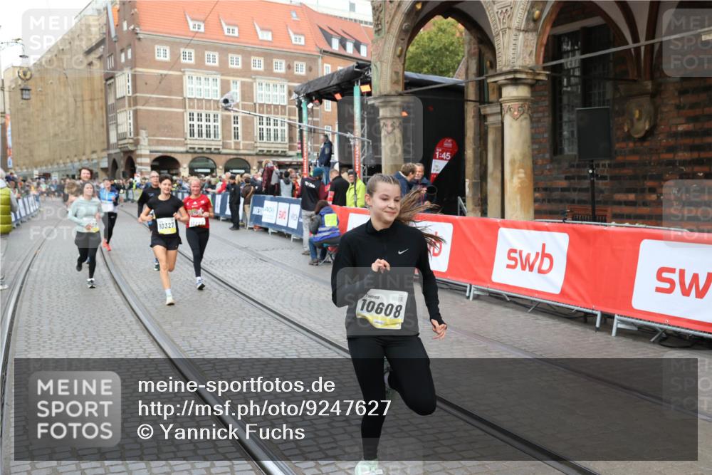 05.10.2025 - 20. swb-Marathon Bremen Yannick Fuchs http://msf.ph/oto/9247627 05.10.2025 10:52:36 Ziel 9172, 9584, 9903, 10241, 10327, 10388, 10507, 10608, 10719, 11283, 11387, 11528 meine-sportfotos.de