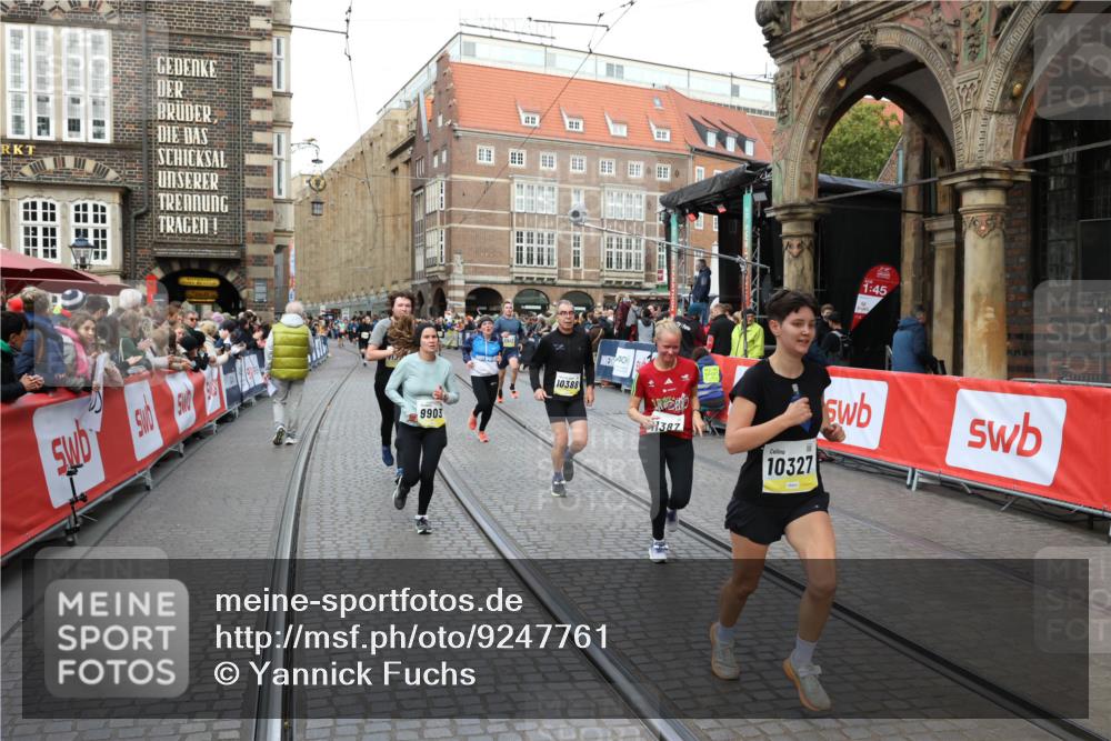 05.10.2025 - 20. swb-Marathon Bremen Yannick Fuchs http://msf.ph/oto/9247761 05.10.2025 10:52:37 Ziel 8888, 9172, 9903, 10241, 10327, 10388, 10507, 10608, 11283, 11387, 11413, 11528 meine-sportfotos.de