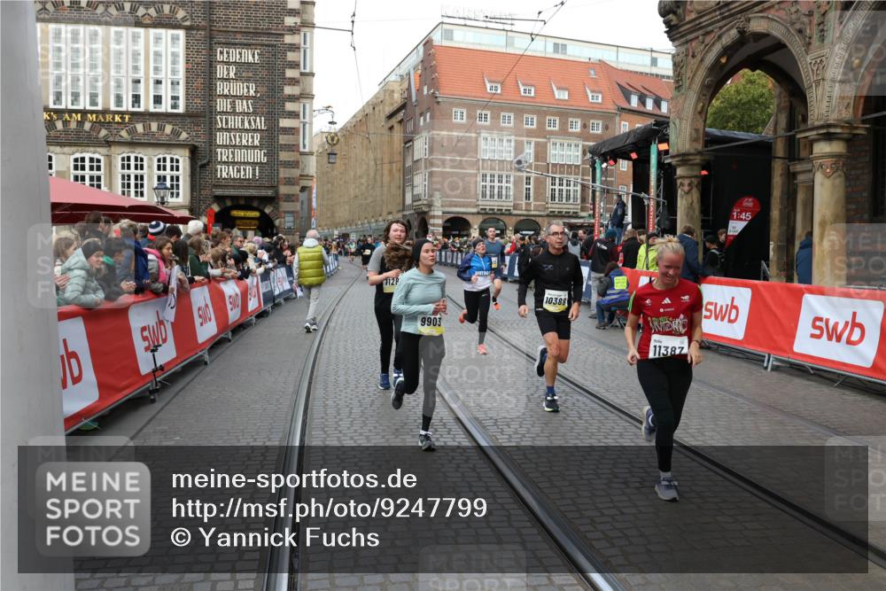 05.10.2025 - 20. swb-Marathon Bremen Yannick Fuchs http://msf.ph/oto/9247799 05.10.2025 10:52:38 Ziel 8888, 9172, 9903, 10241, 10327, 10388, 10608, 11283, 11387, 11413, 11528 meine-sportfotos.de