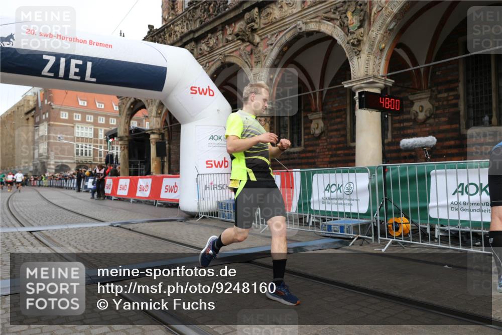 05.10.2025 - 20. swb-Marathon Bremen Yannick Fuchs http://msf.ph/oto/9248160 05.10.2025 10:43:56 Ziel 9270, 10559 meine-sportfotos.de