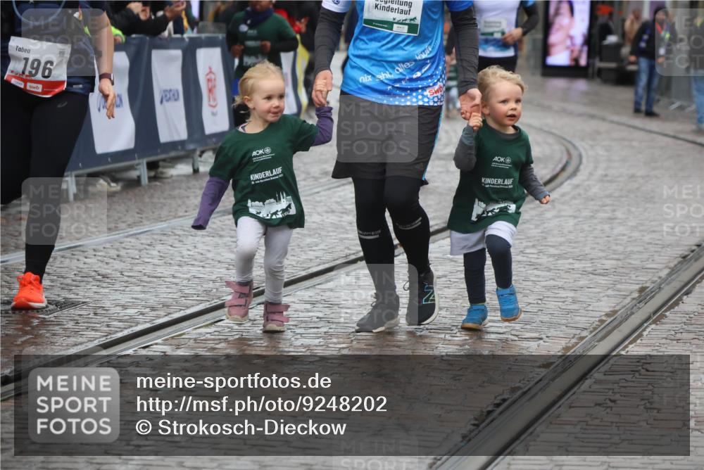 05.10.2025 - 20. swb-Marathon Bremen Strokosch-Dieckow http://msf.ph/oto/9248202 05.10.2025 15:25:29 Ziel 196 meine-sportfotos.de