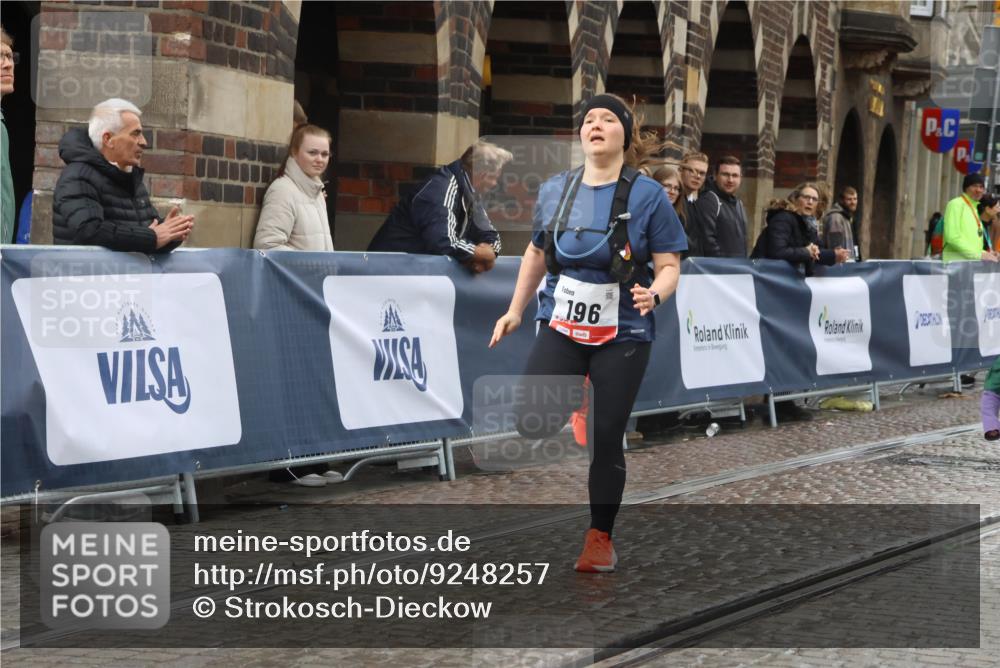 05.10.2025 - 20. swb-Marathon Bremen Strokosch-Dieckow http://msf.ph/oto/9248257 05.10.2025 15:25:30 Ziel 196 meine-sportfotos.de