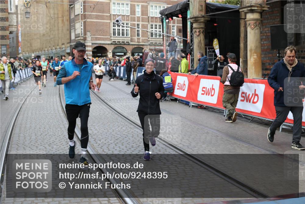 05.10.2025 - 20. swb-Marathon Bremen Yannick Fuchs http://msf.ph/oto/9248395 05.10.2025 10:52:50 Ziel 9209, 9517, 10548, 10833, 11012, 11587 meine-sportfotos.de