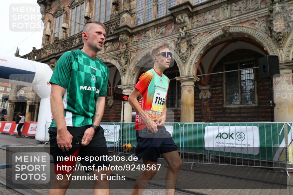 05.10.2025 - 20. swb-Marathon Bremen Yannick Fuchs http://msf.ph/oto/9248567 05.10.2025 10:44:08 Ziel 9170, 9865, 10652, 10780, 11256, 11316, 11503, 11683 meine-sportfotos.de