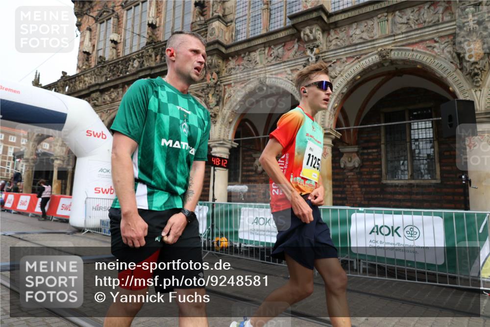 05.10.2025 - 20. swb-Marathon Bremen Yannick Fuchs http://msf.ph/oto/9248581 05.10.2025 10:44:08 Ziel 9170, 9865, 10652, 10780, 11256, 11316, 11503, 11683 meine-sportfotos.de