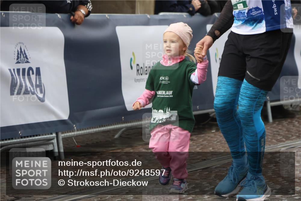05.10.2025 - 20. swb-Marathon Bremen Strokosch-Dieckow http://msf.ph/oto/9248597 05.10.2025 15:25:42 Ziel 2191 meine-sportfotos.de