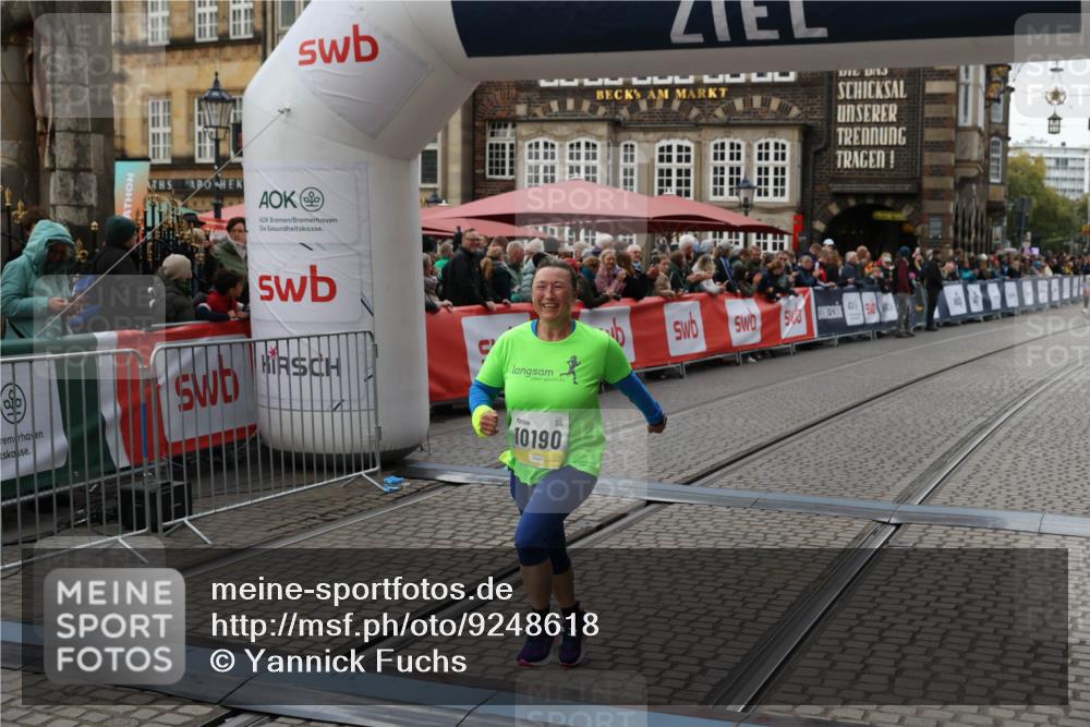 05.10.2025 - 20. swb-Marathon Bremen Yannick Fuchs http://msf.ph/oto/9248618 05.10.2025 11:12:50 Ziel 10190, 11285 meine-sportfotos.de