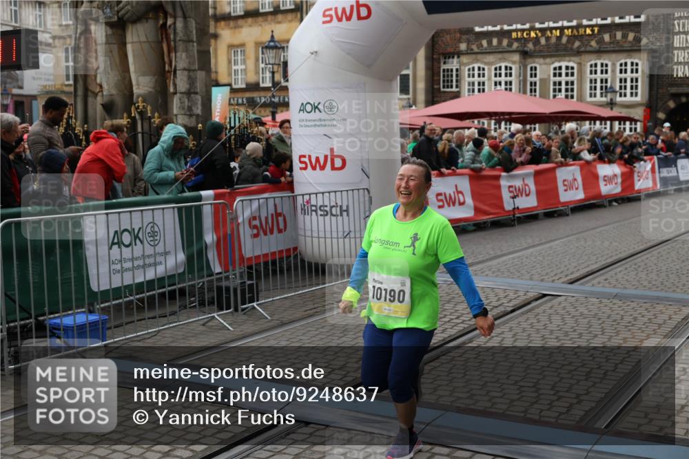 05.10.2025 - 20. swb-Marathon Bremen Yannick Fuchs http://msf.ph/oto/9248637 05.10.2025 11:12:50 Ziel 10190, 11285 meine-sportfotos.de