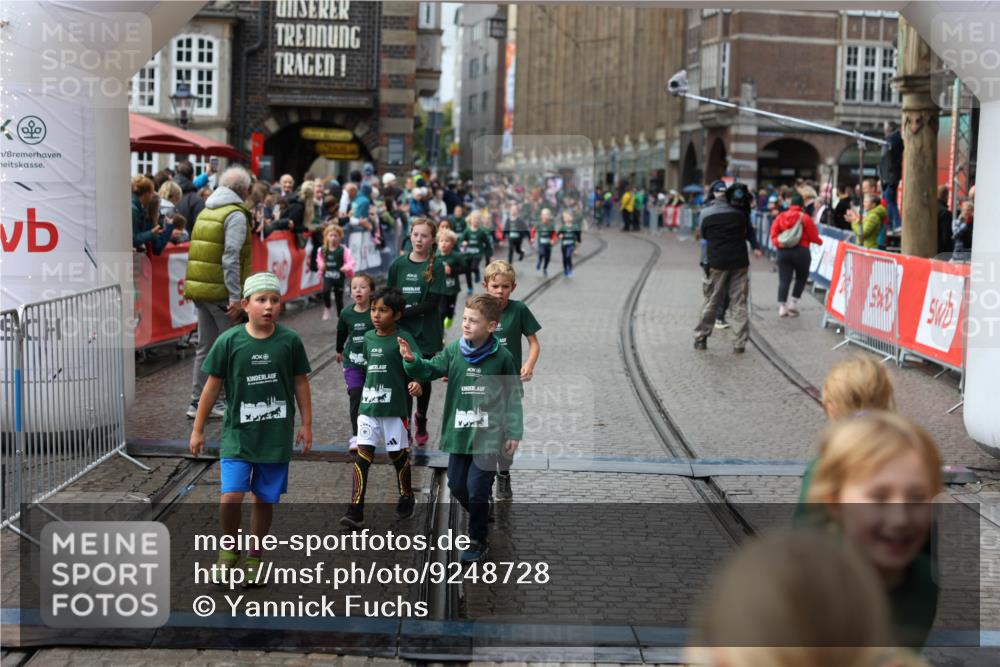 05.10.2025 - 20. swb-Marathon Bremen Yannick Fuchs http://msf.ph/oto/9248728 05.10.2025 15:21:19 Ziel  meine-sportfotos.de