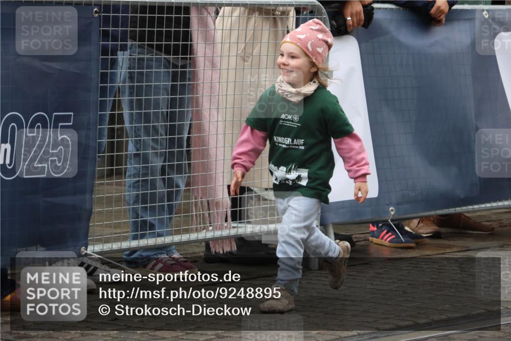 05.10.2025 - 20. swb-Marathon Bremen Strokosch-Dieckow http://msf.ph/oto/9248895 05.10.2025 15:25:52 Ziel  meine-sportfotos.de
