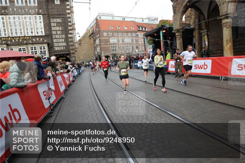 05.10.2025 - 20. swb-Marathon Bremen Yannick Fuchs http://msf.ph/oto/9248950 05.10.2025 10:53:04 Ziel 9187, 9284, 9830, 9918, 9985, 10064, 10514, 10779, 10955, 11722 meine-sportfotos.de