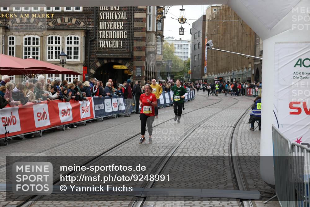 05.10.2025 - 20. swb-Marathon Bremen Yannick Fuchs http://msf.ph/oto/9248991 05.10.2025 11:13:04 Ziel 9203, 10186, 11118, 11252 meine-sportfotos.de
