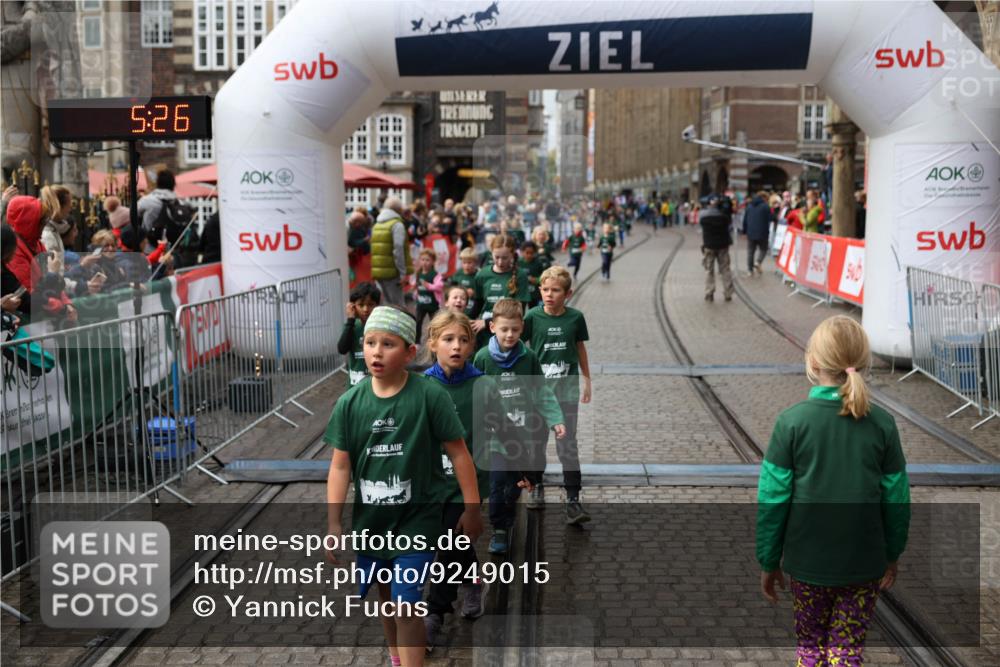 05.10.2025 - 20. swb-Marathon Bremen Yannick Fuchs http://msf.ph/oto/9249015 05.10.2025 15:21:22 Ziel  meine-sportfotos.de