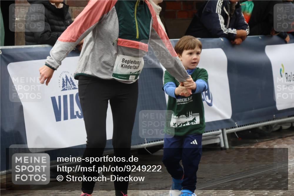 05.10.2025 - 20. swb-Marathon Bremen Strokosch-Dieckow http://msf.ph/oto/9249222 05.10.2025 15:26:38 Ziel  meine-sportfotos.de