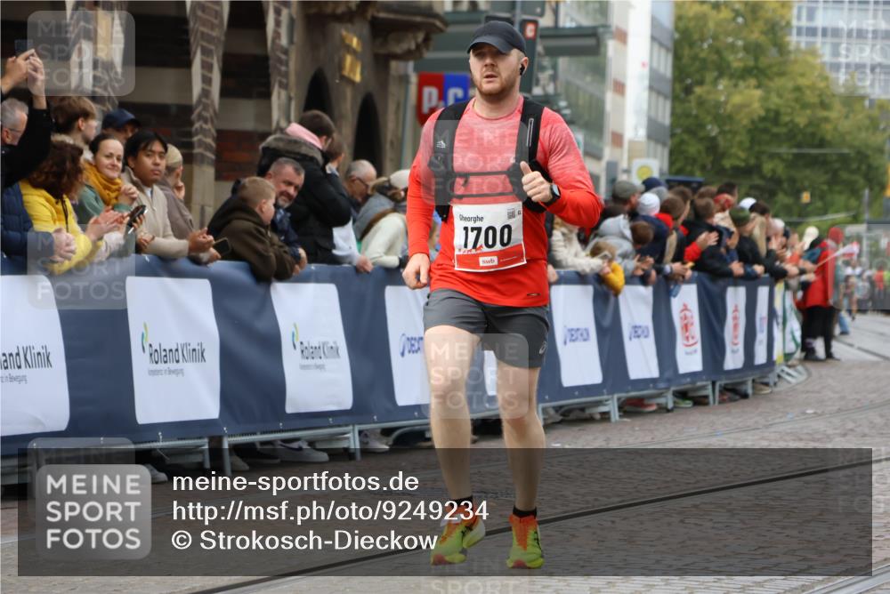 05.10.2025 - 20. swb-Marathon Bremen Strokosch-Dieckow http://msf.ph/oto/9249234 05.10.2025 12:47:25 Ziel 999, 1249, 1700, 9046 meine-sportfotos.de