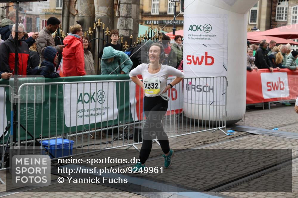 05.10.2025 - 20. swb-Marathon Bremen Yannick Fuchs http://msf.ph/oto/9249961 05.10.2025 11:13:22 Ziel 9891, 11332 meine-sportfotos.de