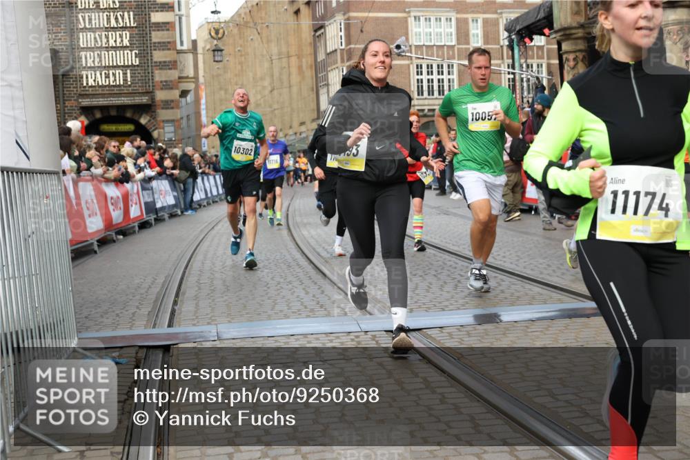 05.10.2025 - 20. swb-Marathon Bremen Yannick Fuchs http://msf.ph/oto/9250368 05.10.2025 10:53:30 Ziel 7193, 7251, 9263, 9539, 9717, 9868, 9956, 10057, 10302, 10317, 10335, 10806, 10993, 11174, 11175, 11510, 11616 meine-sportfotos.de