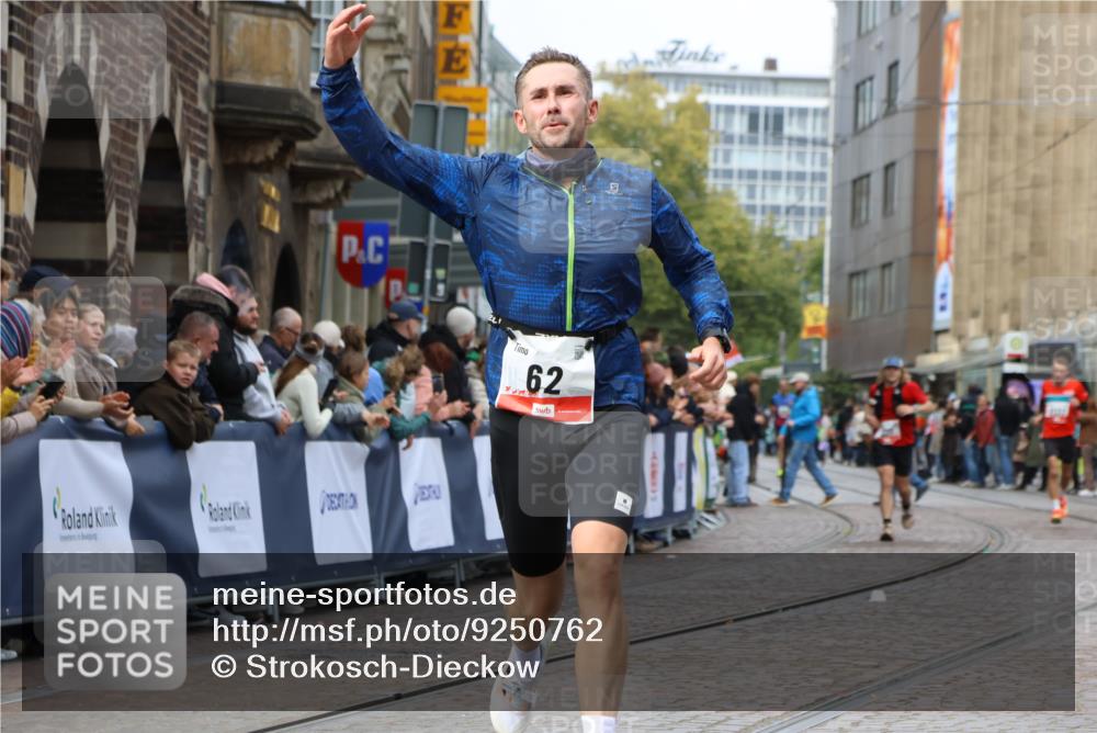 05.10.2025 - 20. swb-Marathon Bremen Strokosch-Dieckow http://msf.ph/oto/9250762 05.10.2025 12:48:37 Ziel 62, 603, 742, 871 meine-sportfotos.de