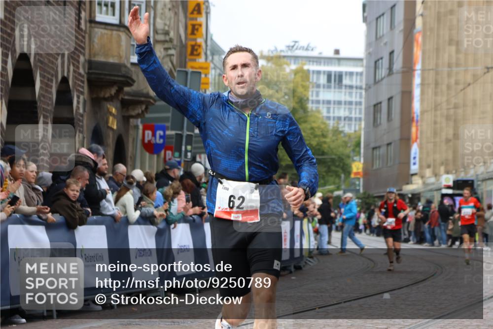 05.10.2025 - 20. swb-Marathon Bremen Strokosch-Dieckow http://msf.ph/oto/9250789 05.10.2025 12:48:37 Ziel 62, 603, 742, 871 meine-sportfotos.de