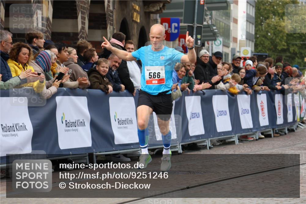 05.10.2025 - 20. swb-Marathon Bremen Strokosch-Dieckow http://msf.ph/oto/9251246 05.10.2025 12:49:11 Ziel 566 meine-sportfotos.de