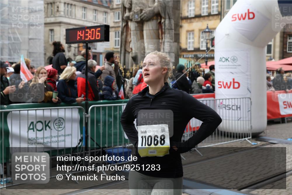 05.10.2025 - 20. swb-Marathon Bremen Yannick Fuchs http://msf.ph/oto/9251283 05.10.2025 11:13:55 Ziel 9242, 9899, 9946, 10040, 10364, 10574, 10671, 10705, 10707, 10842, 10957, 11060, 11068, 11264, 11385 meine-sportfotos.de