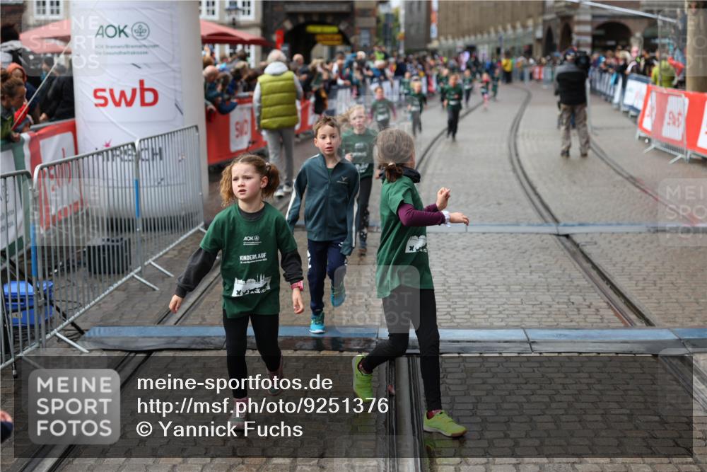 05.10.2025 - 20. swb-Marathon Bremen Yannick Fuchs http://msf.ph/oto/9251376 05.10.2025 15:21:45 Ziel  meine-sportfotos.de