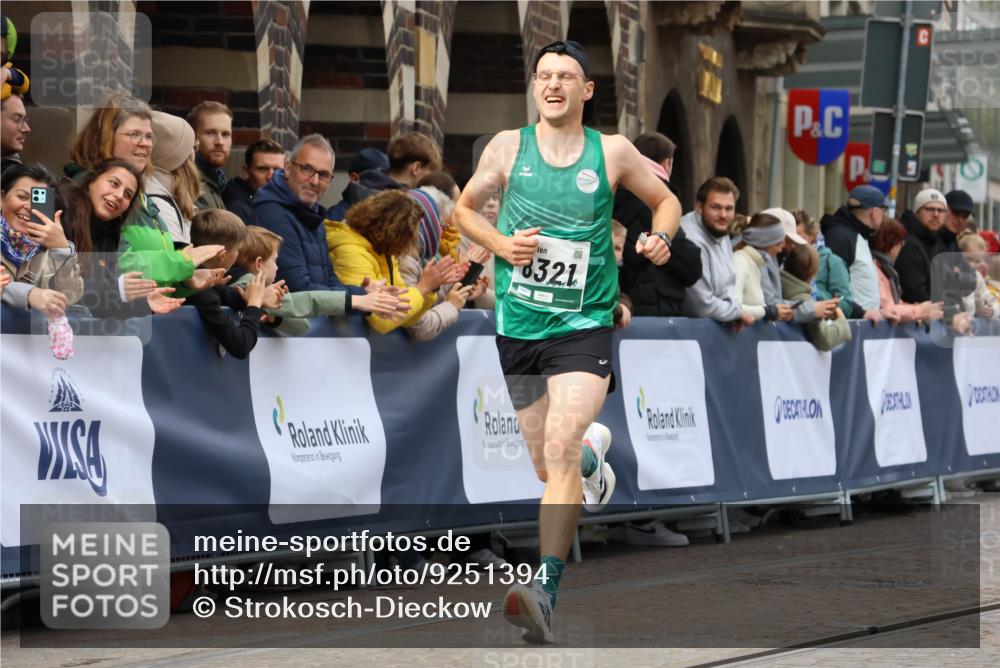 05.10.2025 - 20. swb-Marathon Bremen Strokosch-Dieckow http://msf.ph/oto/9251394 05.10.2025 12:49:27 Ziel 632, 8321 meine-sportfotos.de
