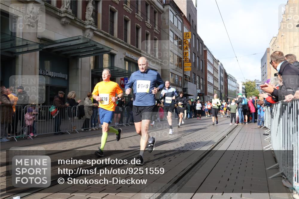 05.10.2025 - 20. swb-Marathon Bremen Strokosch-Dieckow http://msf.ph/oto/9251559 05.10.2025 10:54:34 Ziel 8326, 9282, 9295, 9427, 9436, 9475, 9560, 9570, 9591, 9754, 9776, 9791, 10007, 10014, 10024, 10231, 10232, 10233, 10487, 10609, 10770, 10920, 11163, 11276, 11320, 11363, 11373, 11470, 11507, 11523, 8326, 9282, 9295, 9427, 9436, 9475, 9560, 9570, 9591, 9754, 9776, 9791, 10007, 10014, 10024, 10231, 10232, 10233, 10487, 10609, 10770, 10920, 11163, 11276, 11320, 11363, 11373, 11470, 11507, 11523 meine-sportfotos.de
