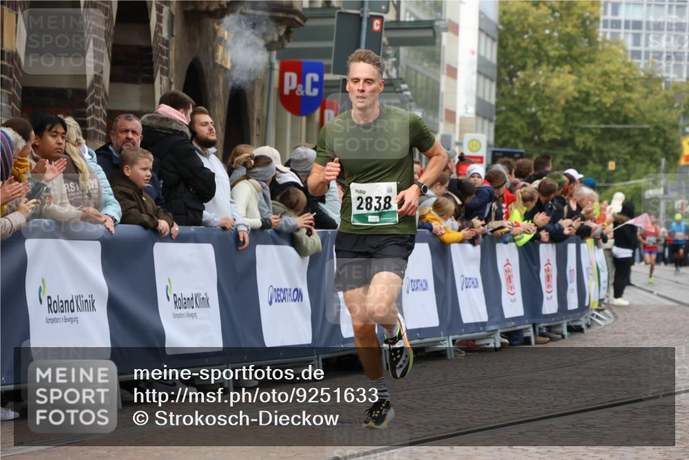05.10.2025 - 20. swb-Marathon Bremen Strokosch-Dieckow http://msf.ph/oto/9251633 05.10.2025 12:49:45 Ziel 2838 meine-sportfotos.de